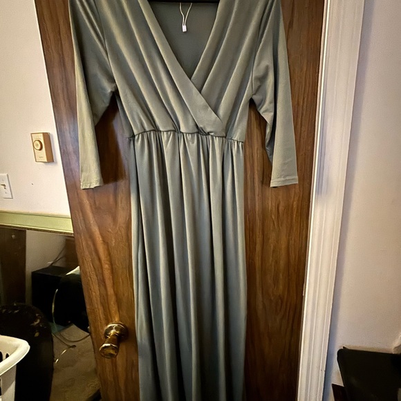 Elegant Gray Women's Maternity Dress - Picture 1 of 5